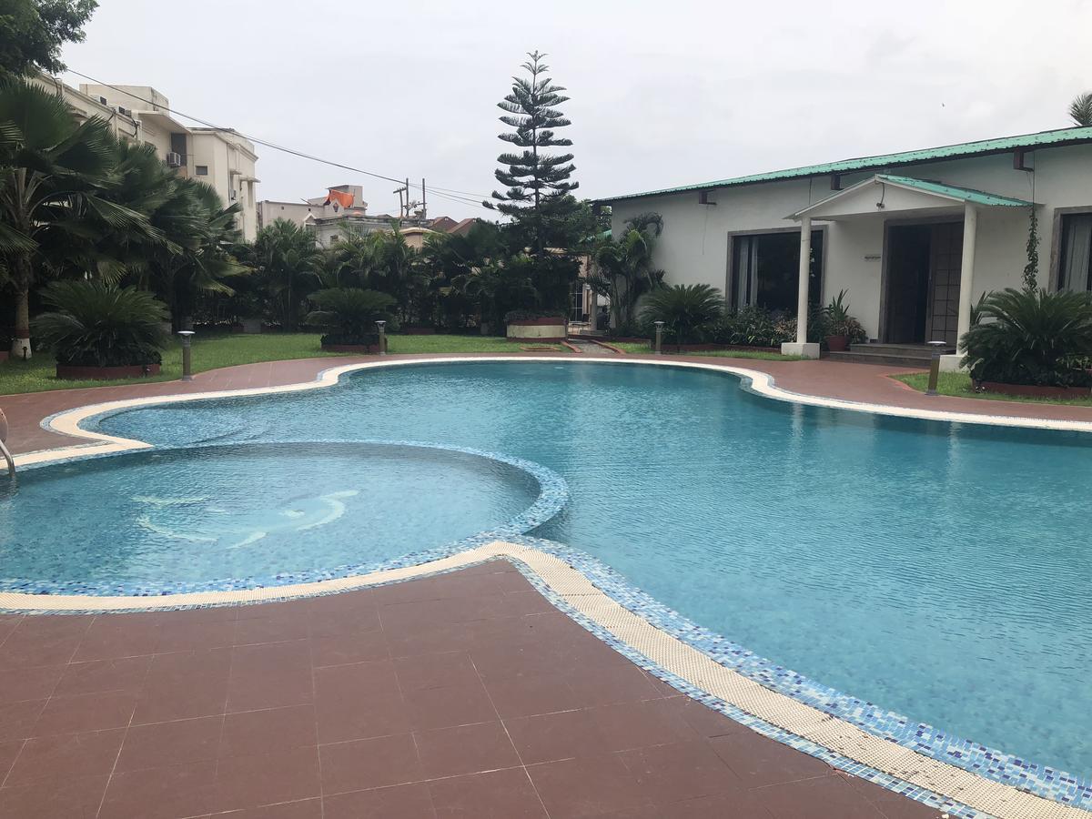 Chanakya Bnr Hotel Puri Luaran gambar