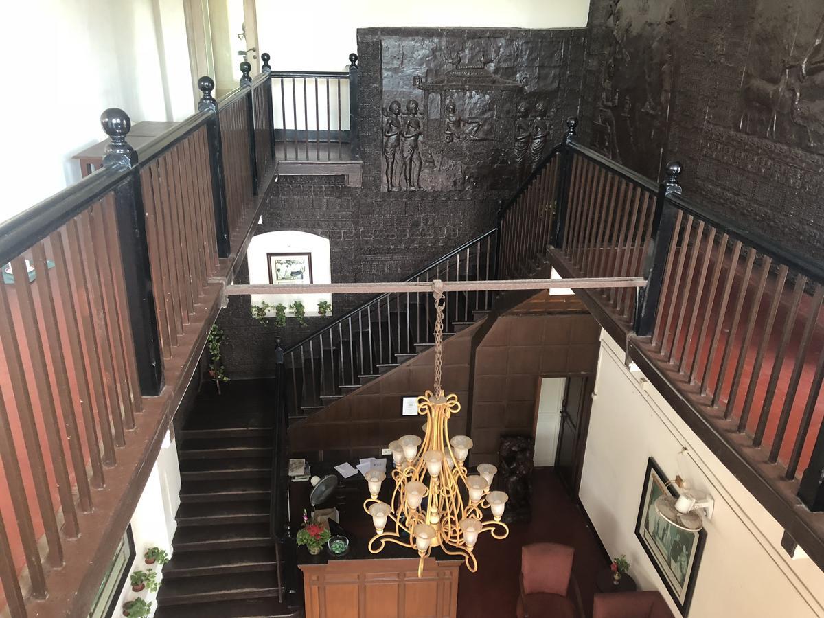 Chanakya Bnr Hotel Puri Luaran gambar